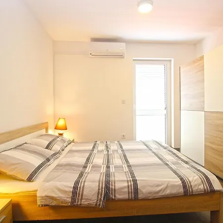 Apartment Branka 2248 Banjole